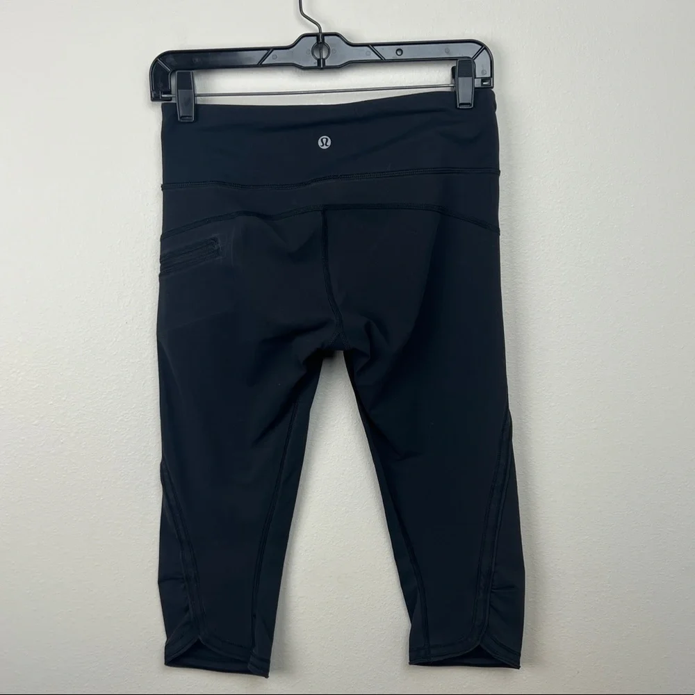 lululemon athletica approximate 16”